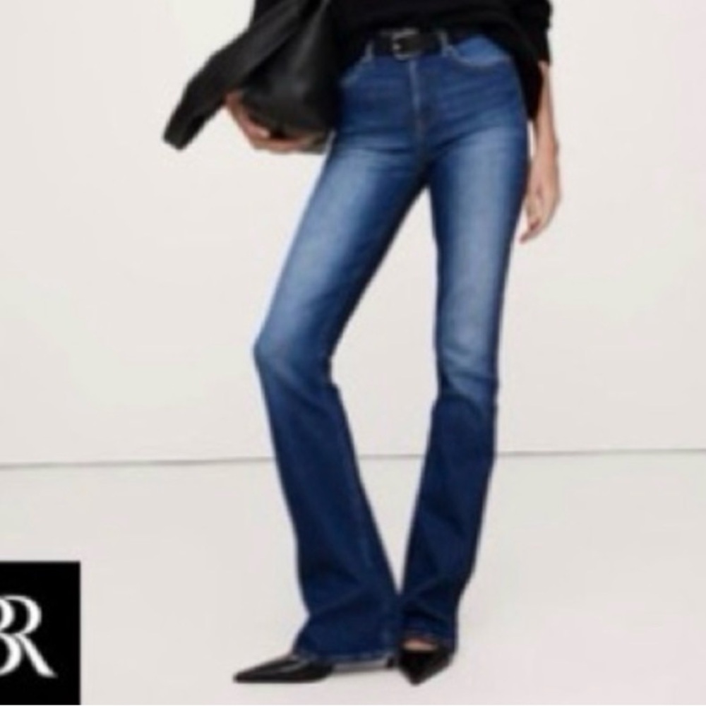 29 x 35 Banana Republic Mid Rise Flare Jean Medium Wash size 29 Long